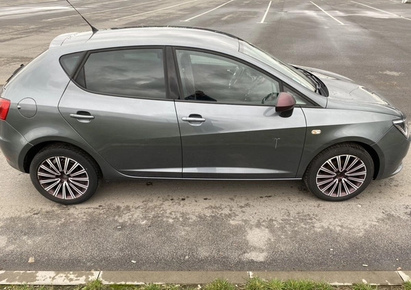 Seat Ibiza cena 19000 przebieg: 122000, rok produkcji 2015 z Pleszew małe 154